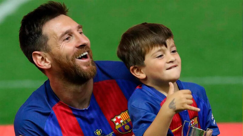 Can't messi share thiago?